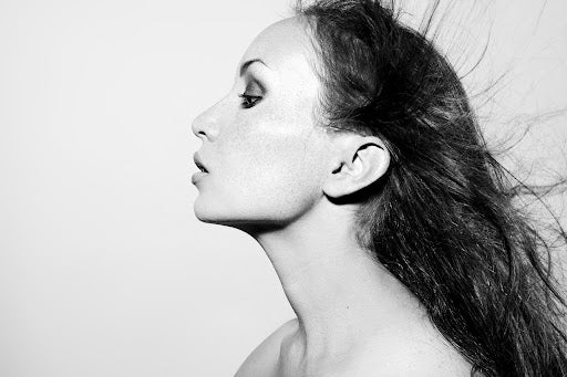 Hairfall: Causes, Remedies & More
